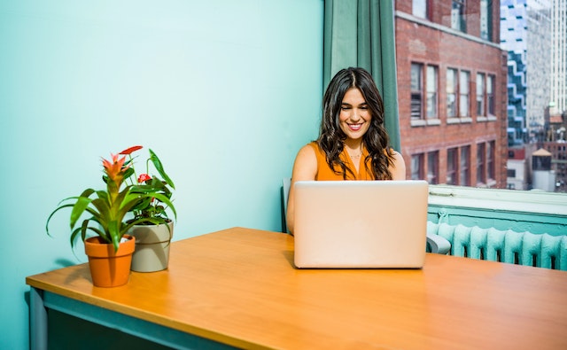 What Should I Study If I Want a Job in Contract Compliance?